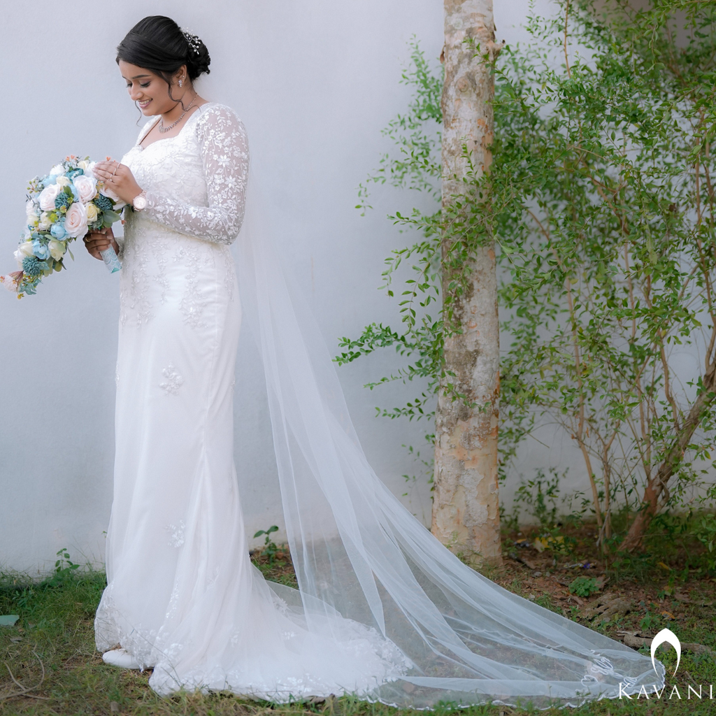 Our beautiful bride in stunning looking bridal mermaid gown