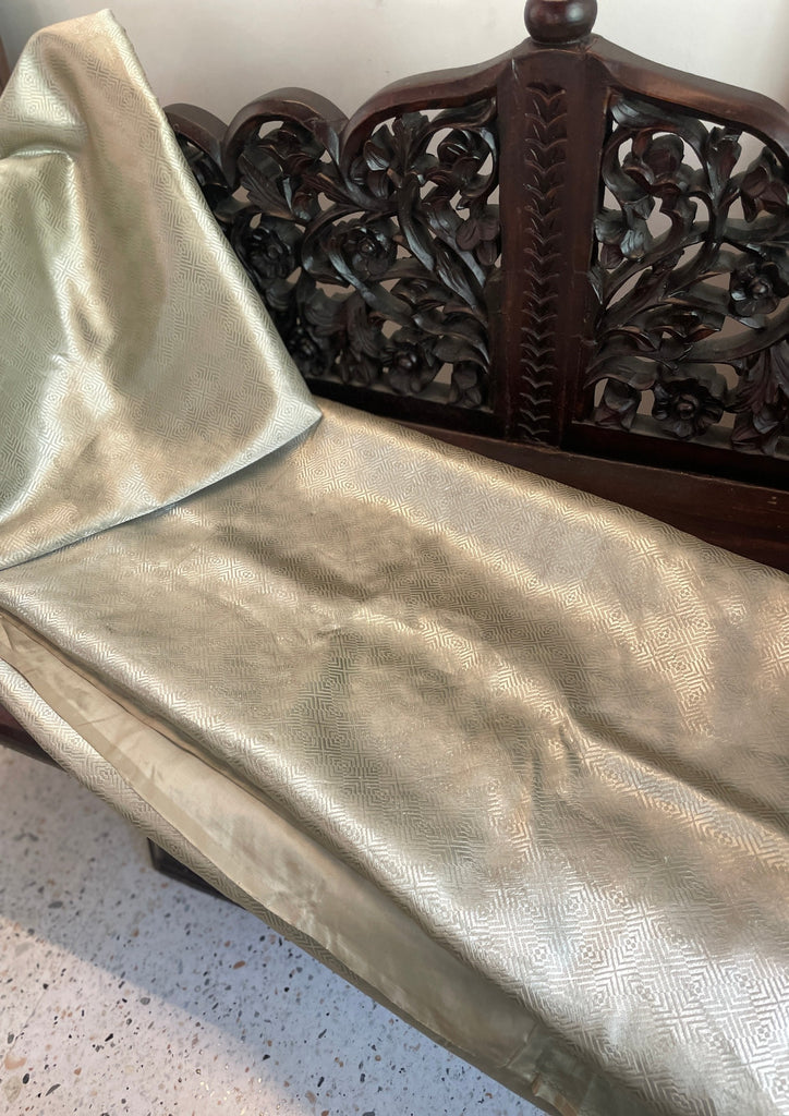 signature bridal banarasi saree in grey tone silver Jeri Woven