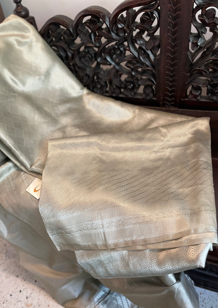 signature bridal banarasi saree in grey tone silver Jeri Woven