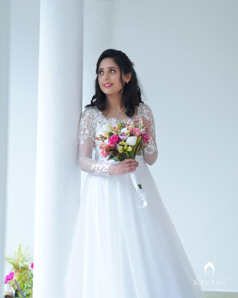 Our beautiful bride in pretty aline bridal gown with beautiful lace embroidery