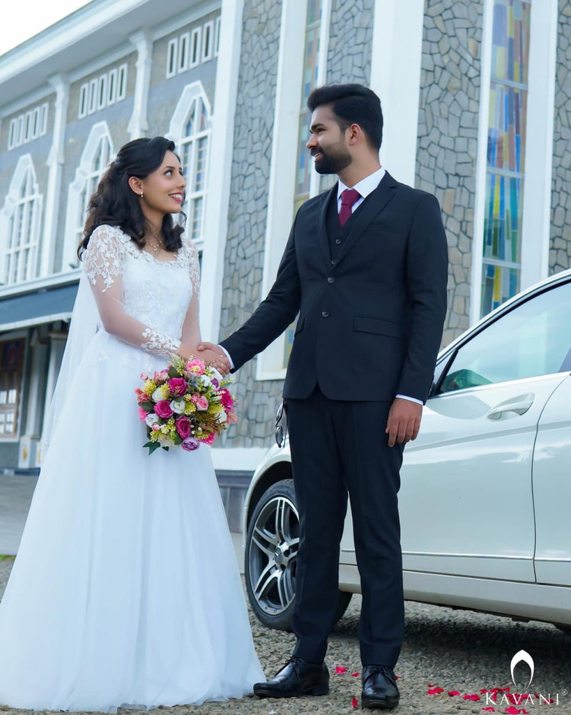 Our beautiful bride in pretty aline bridal gown with beautiful lace embroidery