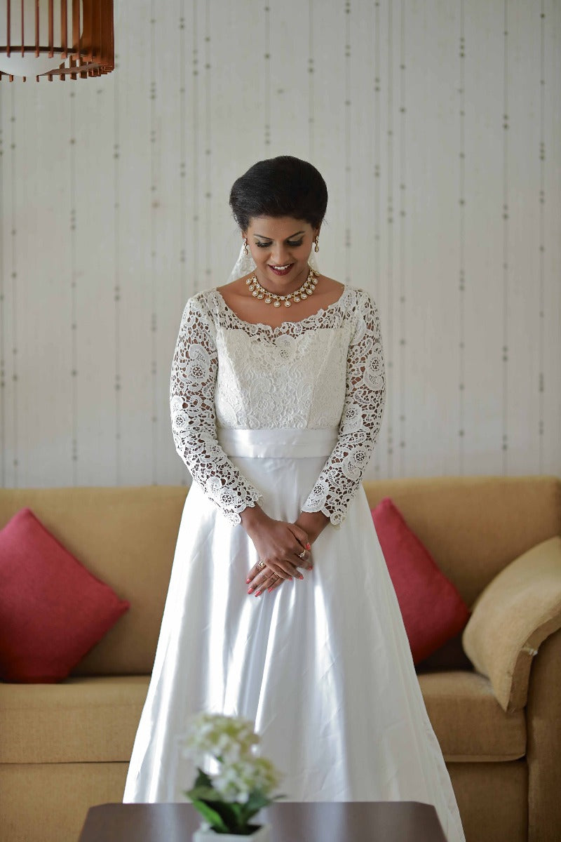 Signature Christian Bridal A-lineGown carried by Bride Aylin