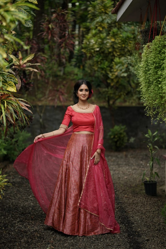 Signature bridal Banarasi Lehenga In Pink Shade With Hand Embroidery