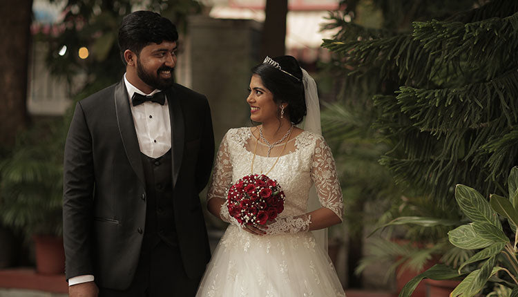 Kerala man's 'Dress Bank' gives free wedding outfits for brides from poor  families