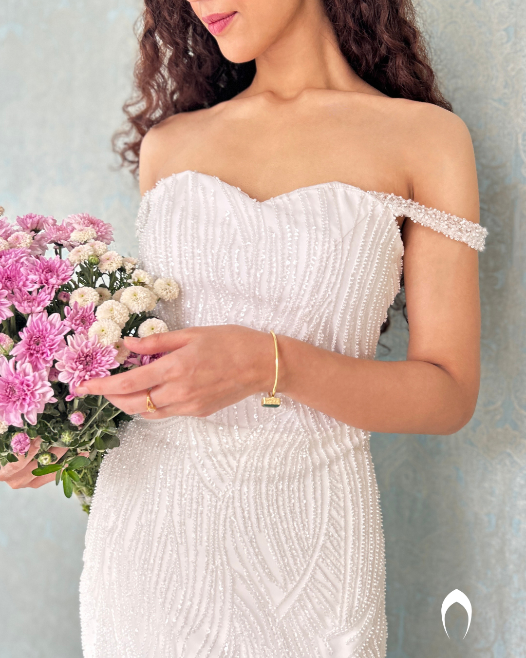 Biztunnel Ivory Long Ball Gown Off the Shoulder Satin Wedding Dress Wi –  BIZTUNNEL