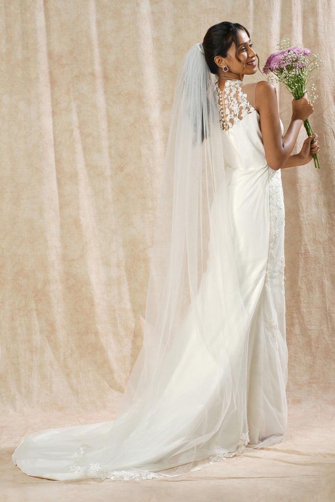 Floral Lace Embellished Sleeveless Halter Neck Mermaid Straight Gown with Long Trail