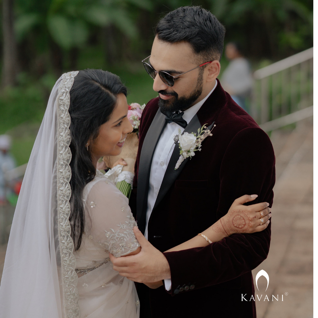Our bride in her beautiful and stunning looking outlook wearing her bridal organza saree with machine embroidery and hand embroidery