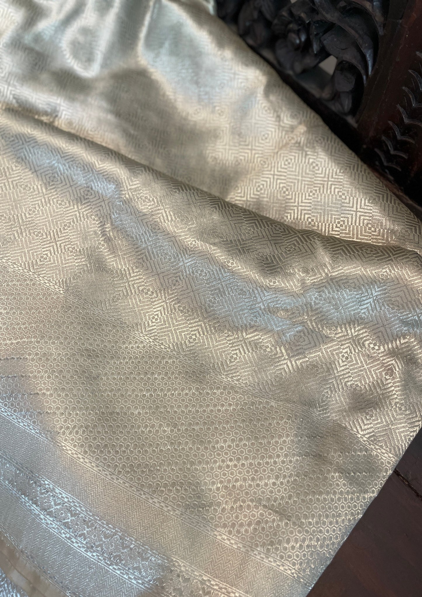 signature bridal banarasi saree in grey tone silver Jeri Woven