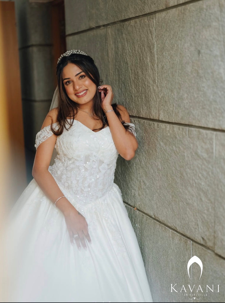 Enchanted Princess Ball Gown Wedding Dress with Floral Embroidery
