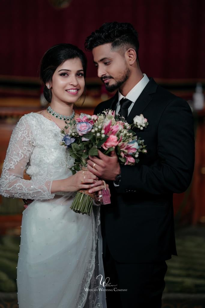 Sri Lankan Models Display Wedding Wear Editorial Stock Photo - Stock Image  | Shutterstock
