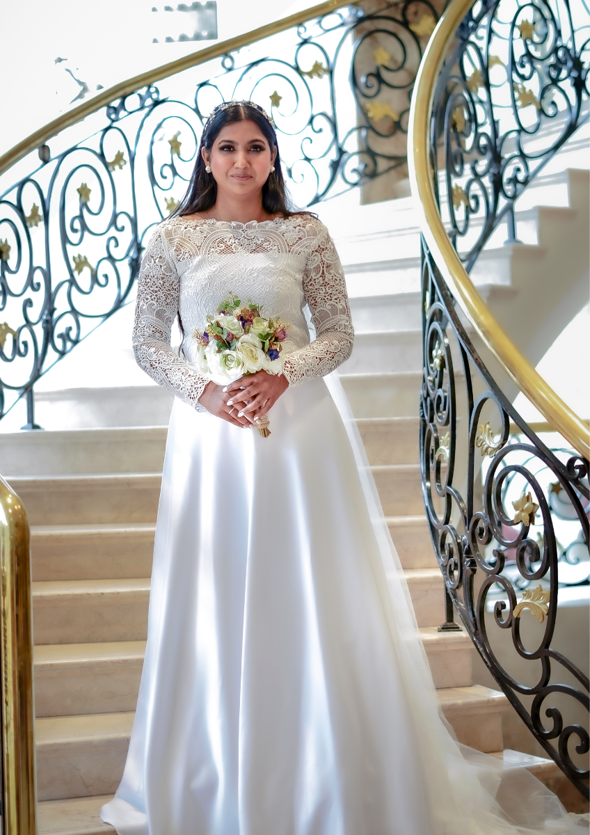 Premium Photo | Beautiful bride back with elegant wedding hair style, dress  and flowers
